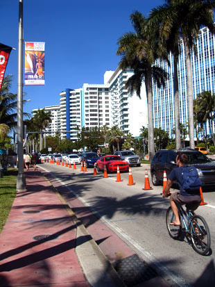 Miami Yacht and Brokerage Show light pole banners