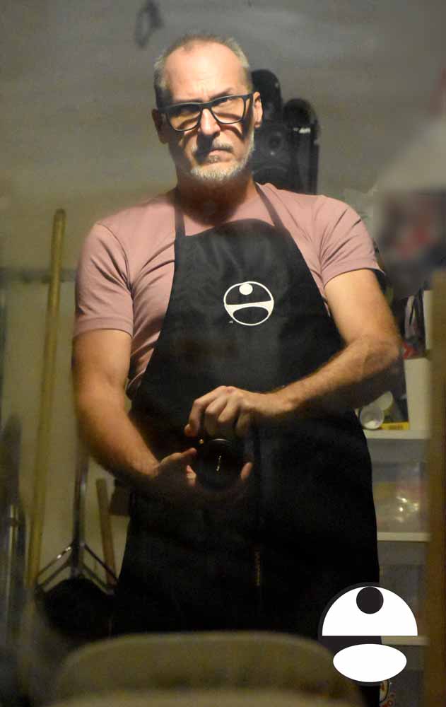 manly apron